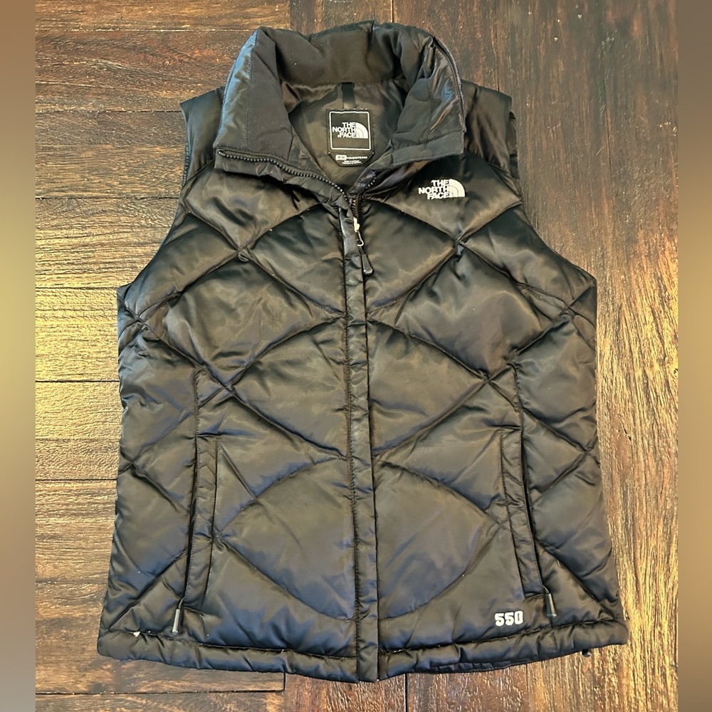 The North Face Black Quilted Women's Down Puffer Vest- 550